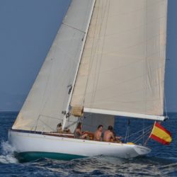 El PINGUINO navegando en la Regata Príncipe de Asturias