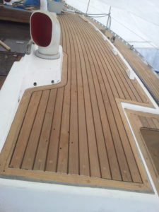 Refit of the decks of a Wauzquiez 45