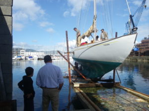 Launching Pingüino on the slipway of Astilleros Lagos